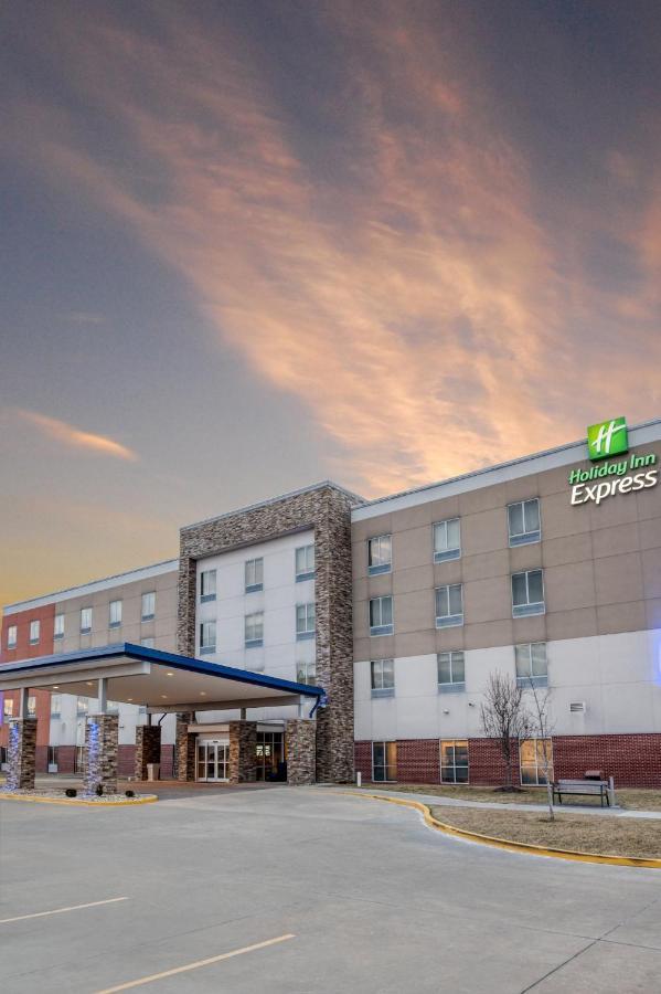 Holiday Inn Express Troy By Ihg Dış mekan fotoğraf